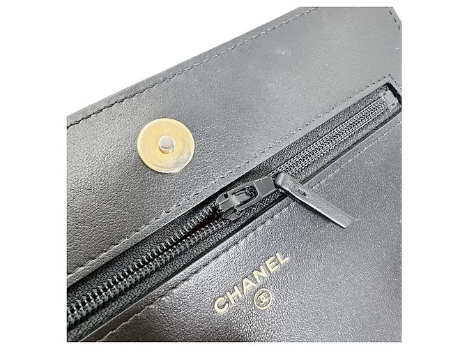 Portafoglio a tracolla Chanel in agnello nero - vista 15