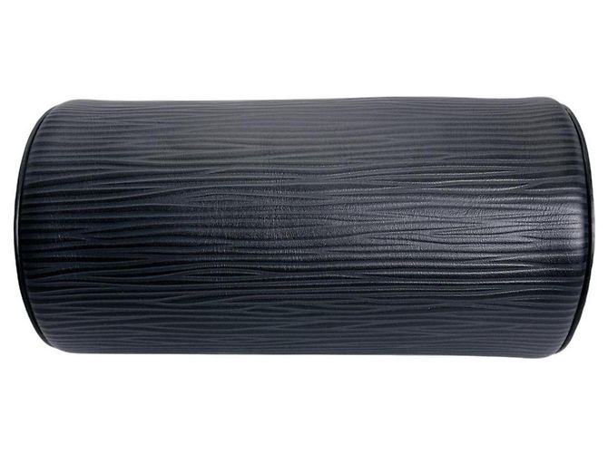 Sac à main Louis Vuitton Soft Polochon PM Noir - vue 5