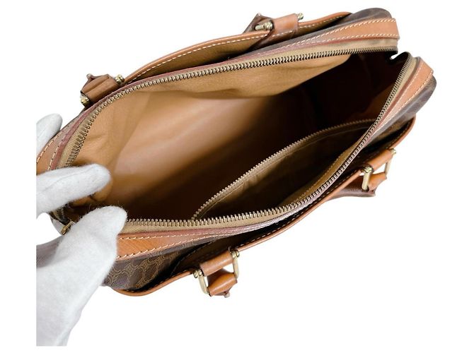 Céline Borsa in pelle marrone Celine - vista 10