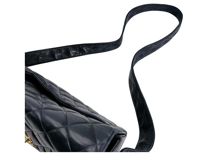 Borsa a tracolla Chanel in agnello nero - vista 11