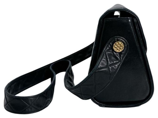 Borsa a tracolla Chanel in agnello nero - vista 4