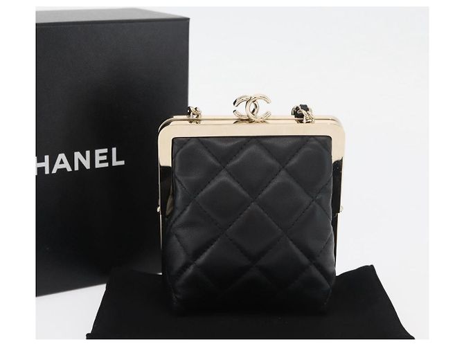 CHANEL Borsa a Spalla Matelassé in Pelle di Agnello Nera con Catena e CC Dorati Autentica 179592SAM - vista 22