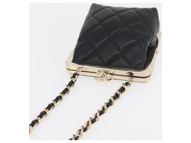 CHANEL Borsa a Spalla Matelassé in Pelle di Agnello Nera con Catena e CC Dorati Autentica 179592SAM - vista 6