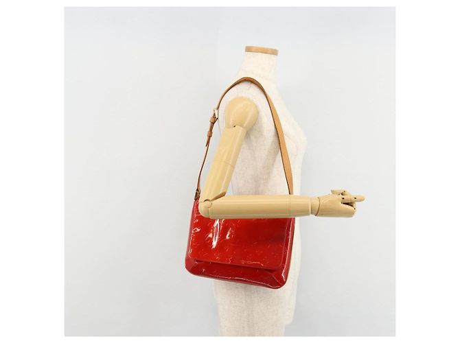 LOUIS VUITTON Monogram Vernis Thompson Street Bag Red Rouge M91094 Auth BA12592 - vista 22