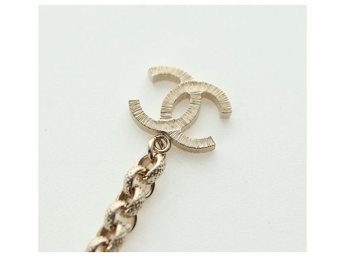 Collana con logo CHANEL in metallo Champagne Gold CC Auth 178801SM D'oro - vista 8