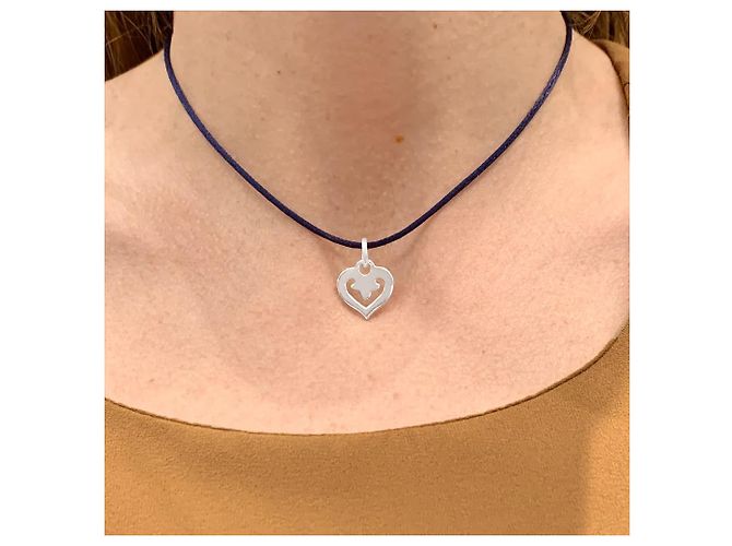 Pendente O.J. Perrin, "Cuore Leggenda", oro bianco. - vista 5