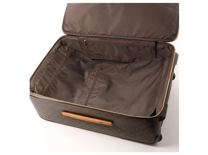 Borsa da Viaggio Louis Vuitton Pegase 65 Monogram Canvas Marrone M23295 - vista 12