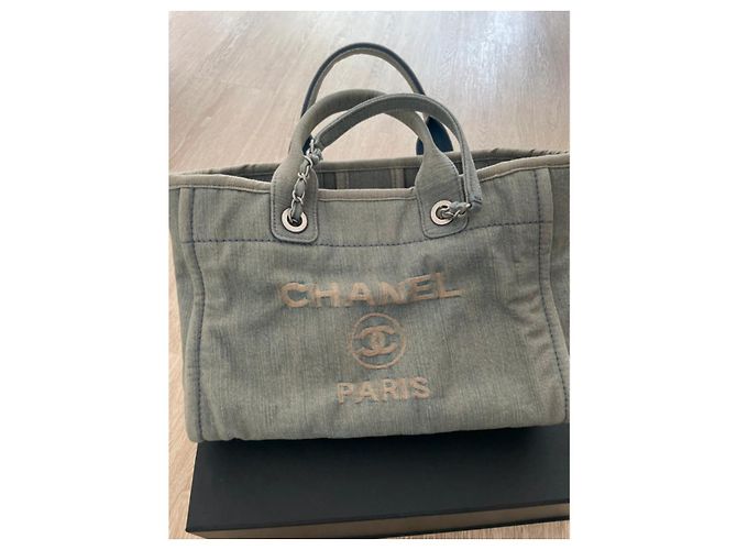 Borsa Chanel Deauville 29 Shopper in Denim Blu - vista 10