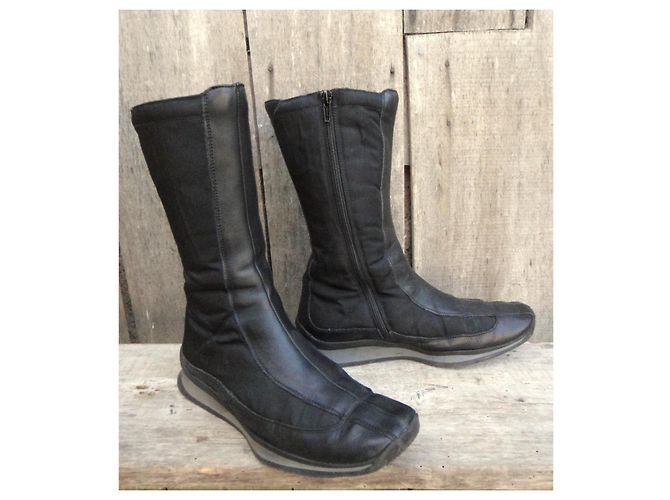 Botas Prada de cuero y nylon Negro - vista 2