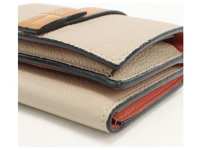 Cartera tríptico para mujer Loewe en beige - vista 7