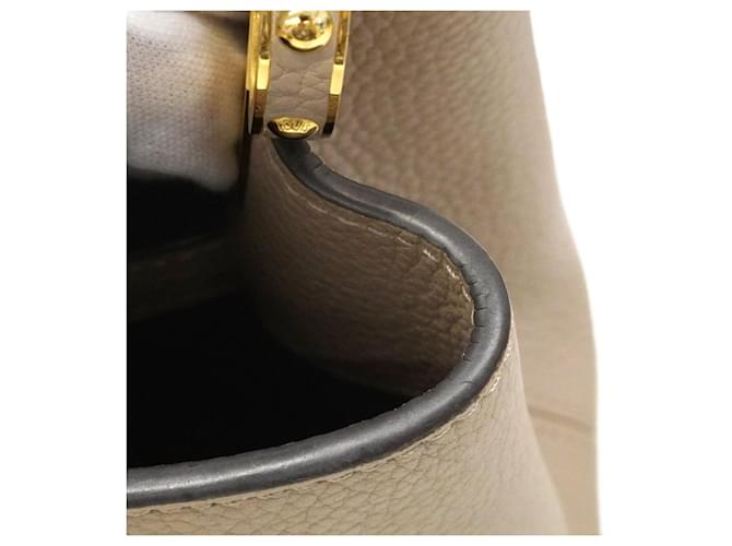 Borsa Louis Vuitton Capucines BB - vista 11