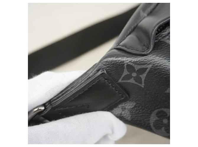 Louis Vuitton Monogram Eclipse Discovery Bumbag PM Nero - vista 6