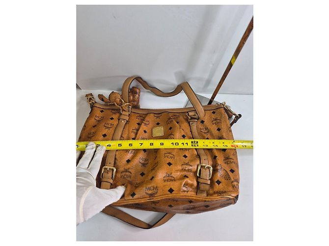 MCM Visetos Borsa Tote con Charm Orsetto Marrone - vista 12
