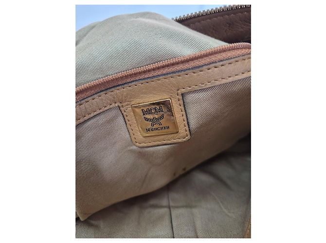 MCM Visetos Borsa Tote con Charm Orsetto Marrone - vista 8