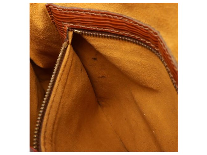 Borsa a Spalla Louis Vuitton Epi Noe Marrone D'oro - vista 8