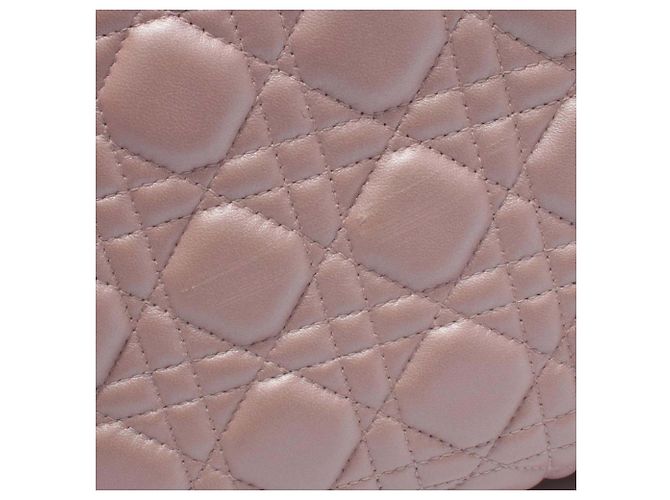 Lady Dior aus irisierendem Cannage-Lammleder in Rosa, Größe Medium Pink - Ansicht 5