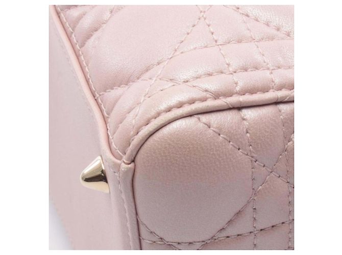 Lady Dior aus irisierendem Cannage-Lammleder in Rosa, Größe Medium Pink - Ansicht 8