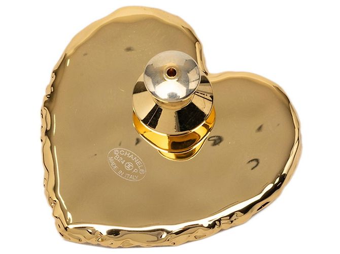 Spilla Chanel Coco Mark Heart Pin Nero D'oro - vista 3