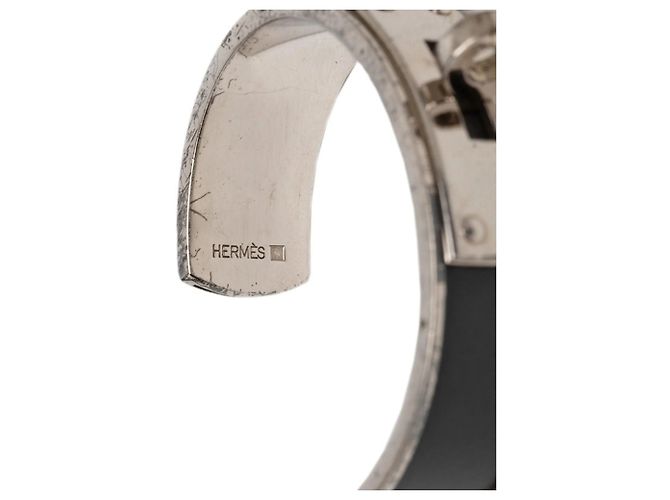 Bracciale Kelly di Hermès in Silver Gray Metallico - vista 6