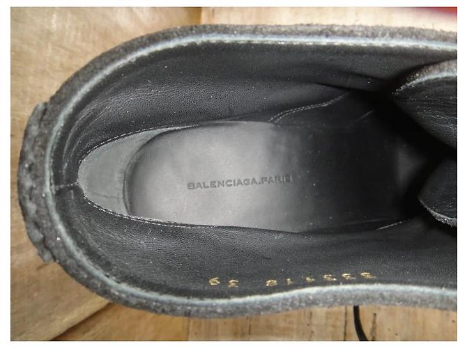 Balenciaga Botines de Ante Negro con Tacón de Cuña - vista 7