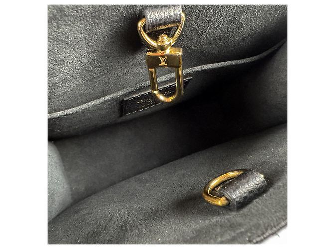Borsa a tracolla Louis Vuitton Monogram Empreinte OnTheGo BB Nero - vista 5