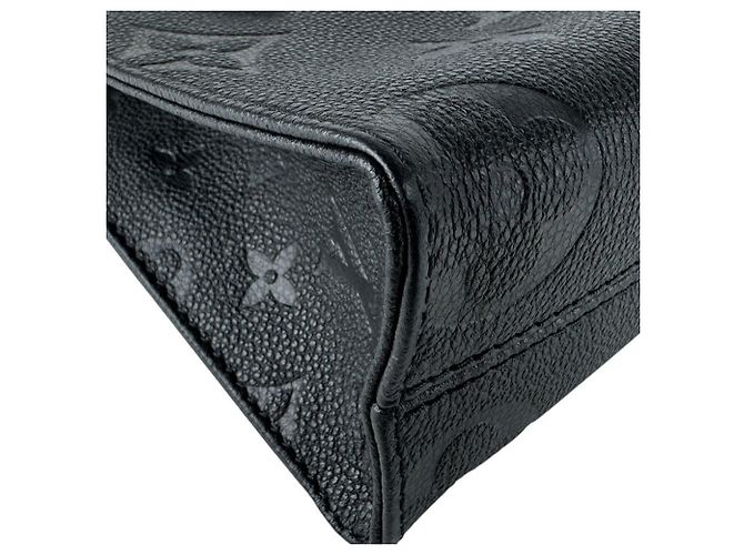Borsa a tracolla Louis Vuitton Monogram Empreinte OnTheGo BB Nero - vista 8
