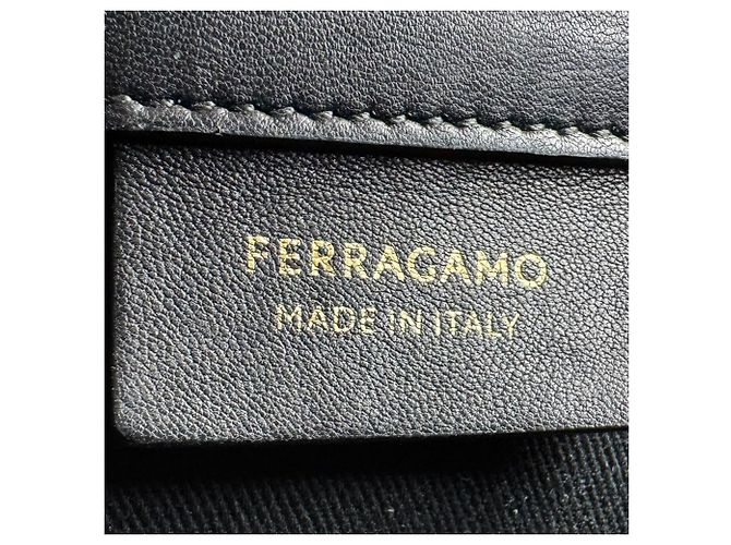 Salvatore Ferragamo Schwarze Canvas Handtasche/Tote Bag - Ansicht 12