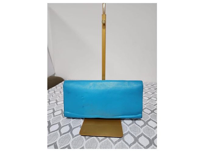 Yves Saint Laurent Saint Laurent Pochette Cassandre en Cuir Caviar - Turquoise Bleu - vue 3