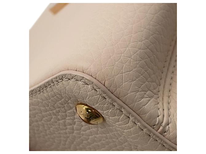 Borsa Louis Vuitton Capucines Mini Bianco - vista 9