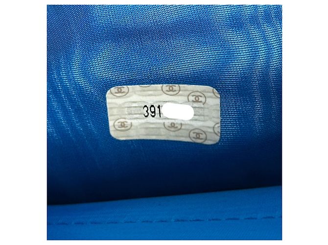 Cartera larga de cuero caviar para mujer Chanel azul - vista 7