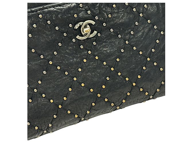 Portafoglio lungo matelassé con borchie Chanel Nero - vista 16