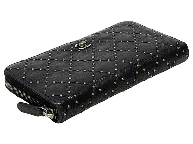 Portafoglio lungo matelassé con borchie Chanel Nero - vista 3