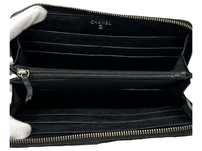 Portafoglio lungo matelassé con borchie Chanel Nero - vista 5