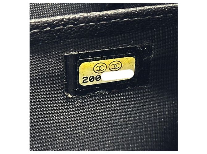 Portafoglio lungo matelassé con borchie Chanel Nero - vista 7