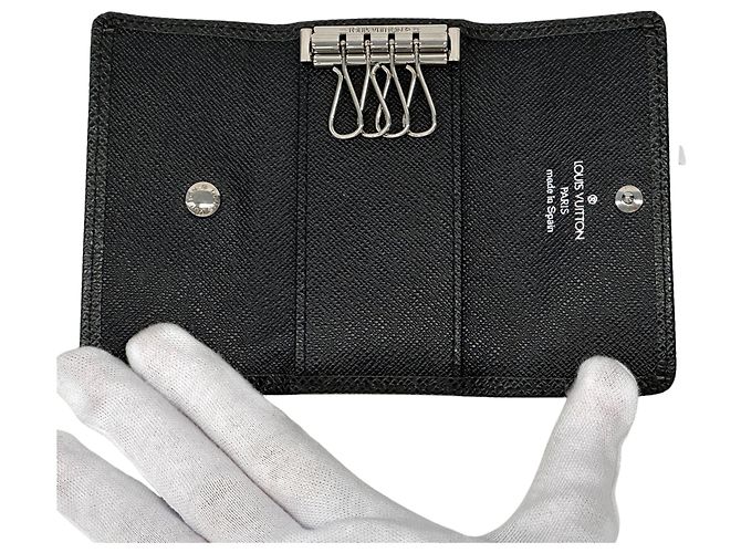 Porte-clés en cuir Taiga Louis Vuitton Noir - vue 4