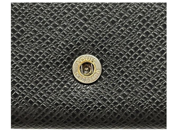 Porte-clés en cuir Taiga Louis Vuitton Noir - vue 9