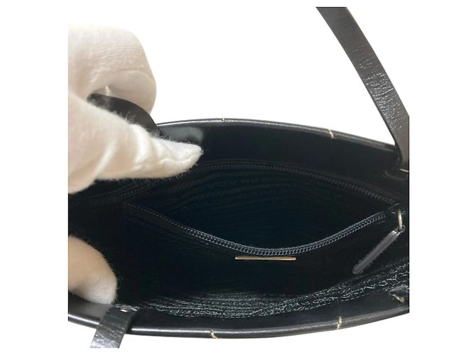 Borsa a mano in pelle con logo triangolo Prada e motivo floreale Nero - vista 9