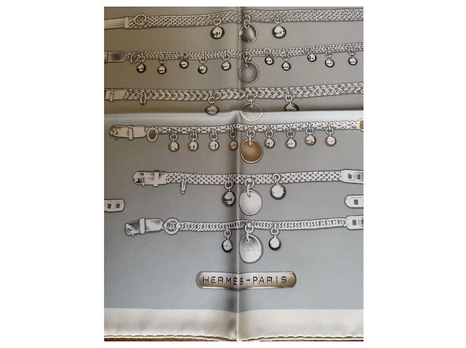 Carré Hermès Le Trésor de Médor 90cm Beige Grigio Gold hardware - vista 2