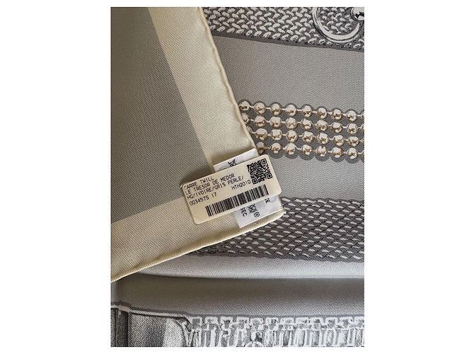 Carré Hermès Le Trésor de Médor 90cm Beige Grigio Gold hardware - vista 7