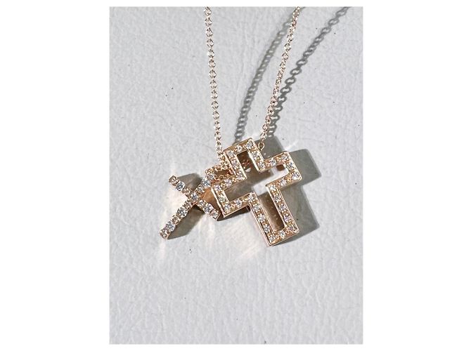 Collana a Croce Damiani Belle Époque in Oro Rosa e Diamanti D'oro - vista 5