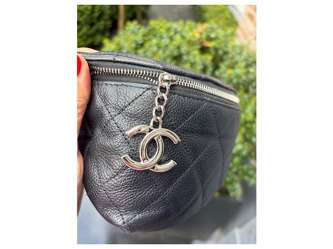 Chanel gesteppte Leder-Gürteltasche Schwarz - Ansicht 2