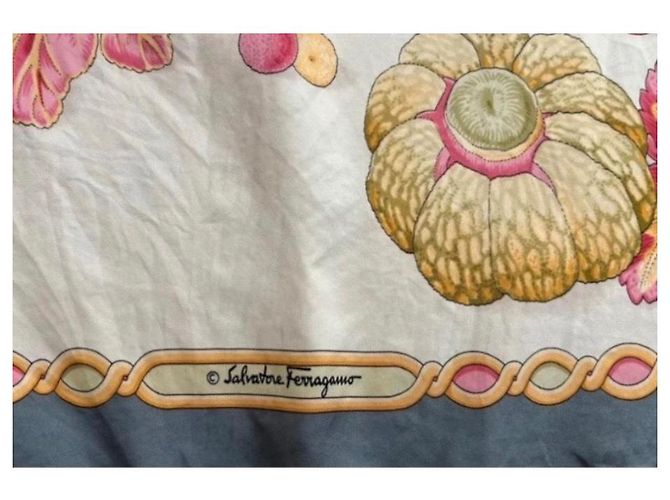 Lenço de seda Salvatore Ferragamo motivo frutas e pássaros - vista 9