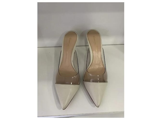 Mules Gianvito Rossi in pelle e PVC con punta Bianco - vista 2