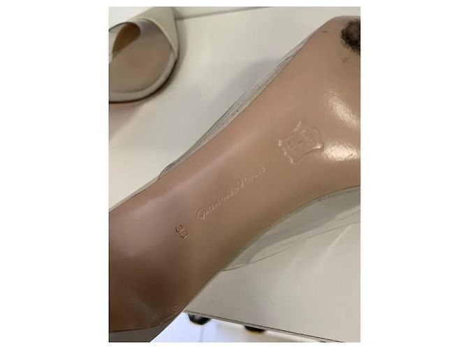 Mules Gianvito Rossi in pelle e PVC con punta Bianco - vista 3