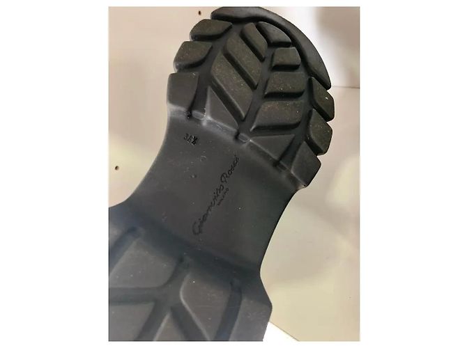 Gianvito Rossi Botines Stormy de Ante Negro - vista 5