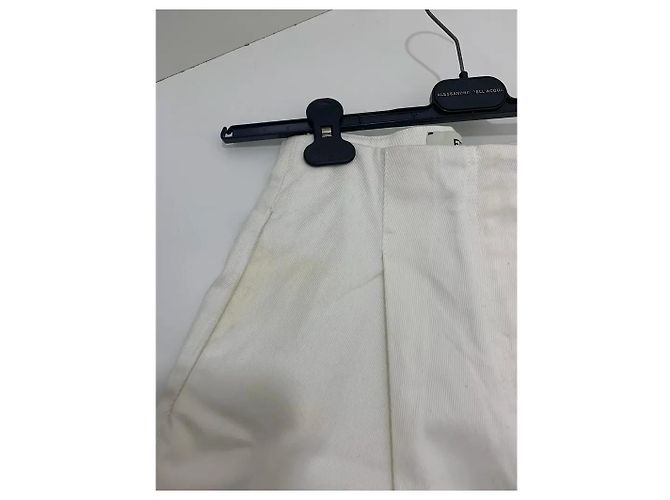 Fendi Mini Shorts de Denim Blanco - vista 3