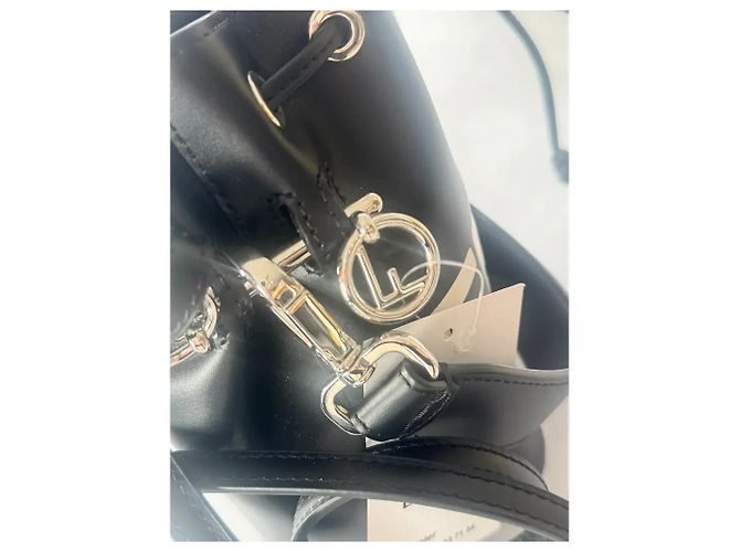 Fendi Mon Trésor Mini Borsa a Secchiello in Pelle Nero - vista 3