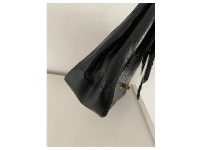 Chanel Classic Flap Bag Pele de Cordeiro Preta Preto - vista 5