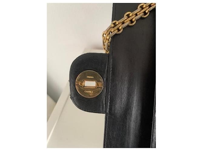 Chanel Classic Flap Bag Pele de Cordeiro Preta Preto - vista 9