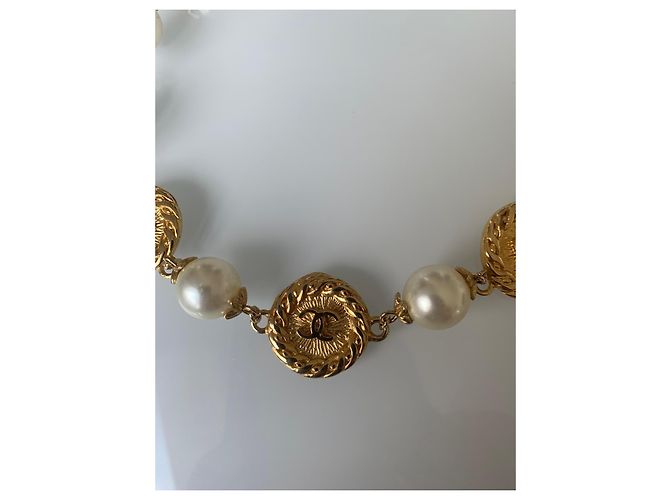 Chanel Bracciale in Perle e Maglie Dorate Bianco D'oro - vista 2